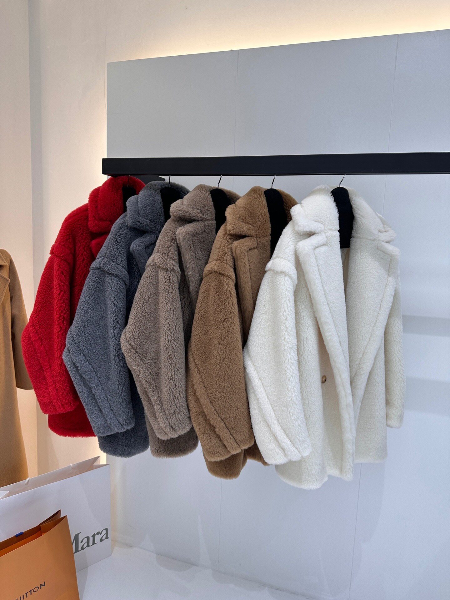 マックスショートテディベアコート 62% アルパカ 26%  - Wool Coat Peacoat のレビューと価格